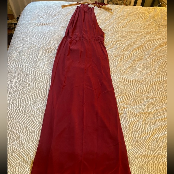 Stone Cold Fox backless Red Onyx Gown - Picture 6 of 8